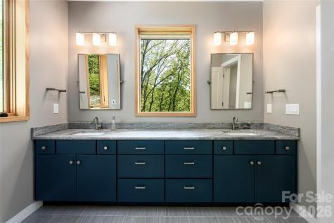 77 Mcintyre Drive Asheville NC 28803