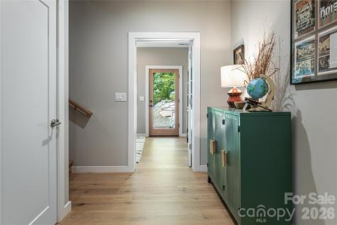 77 Mcintyre Drive Asheville NC 28803