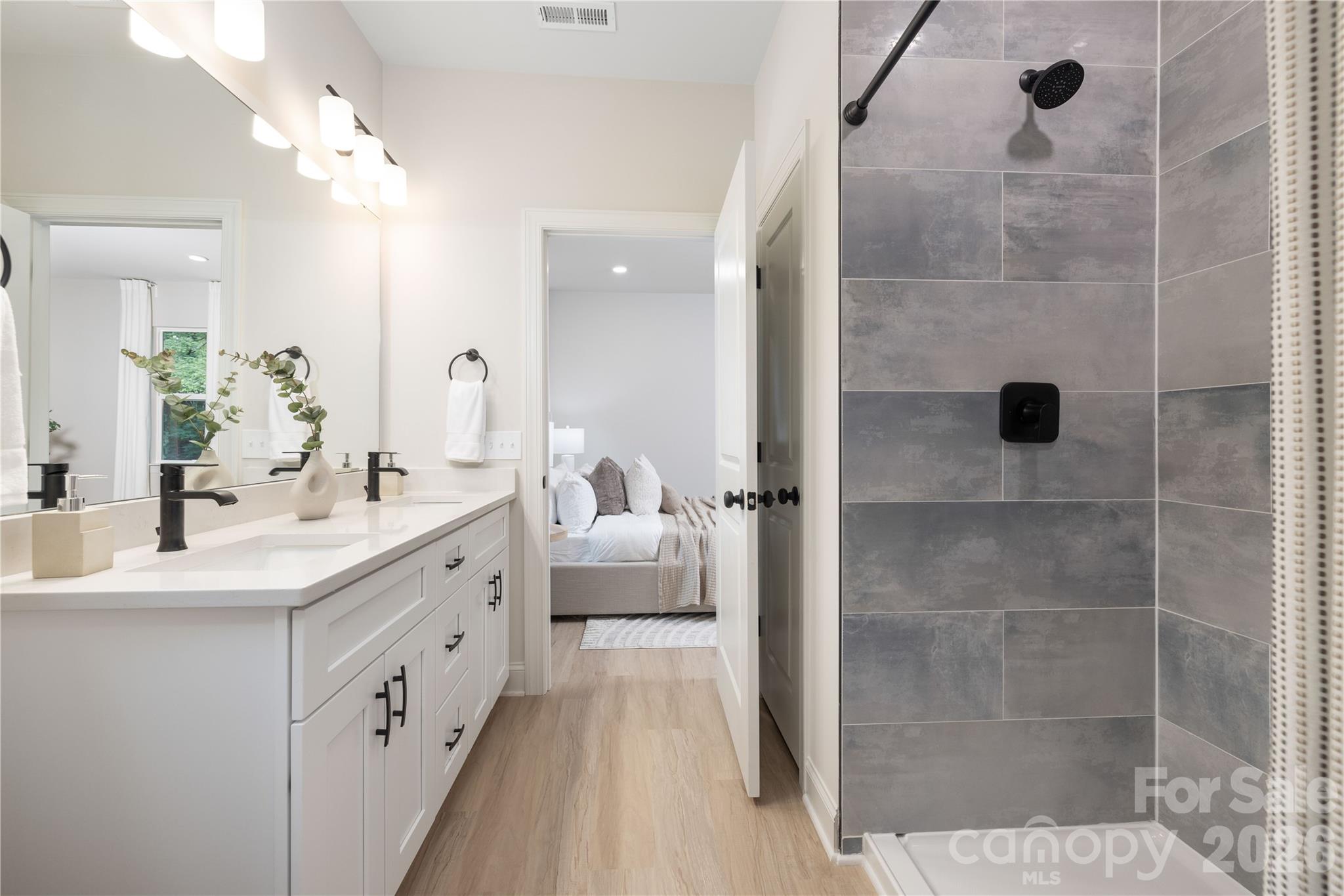 6206 Linda Vista Lane Charlotte NC 28216