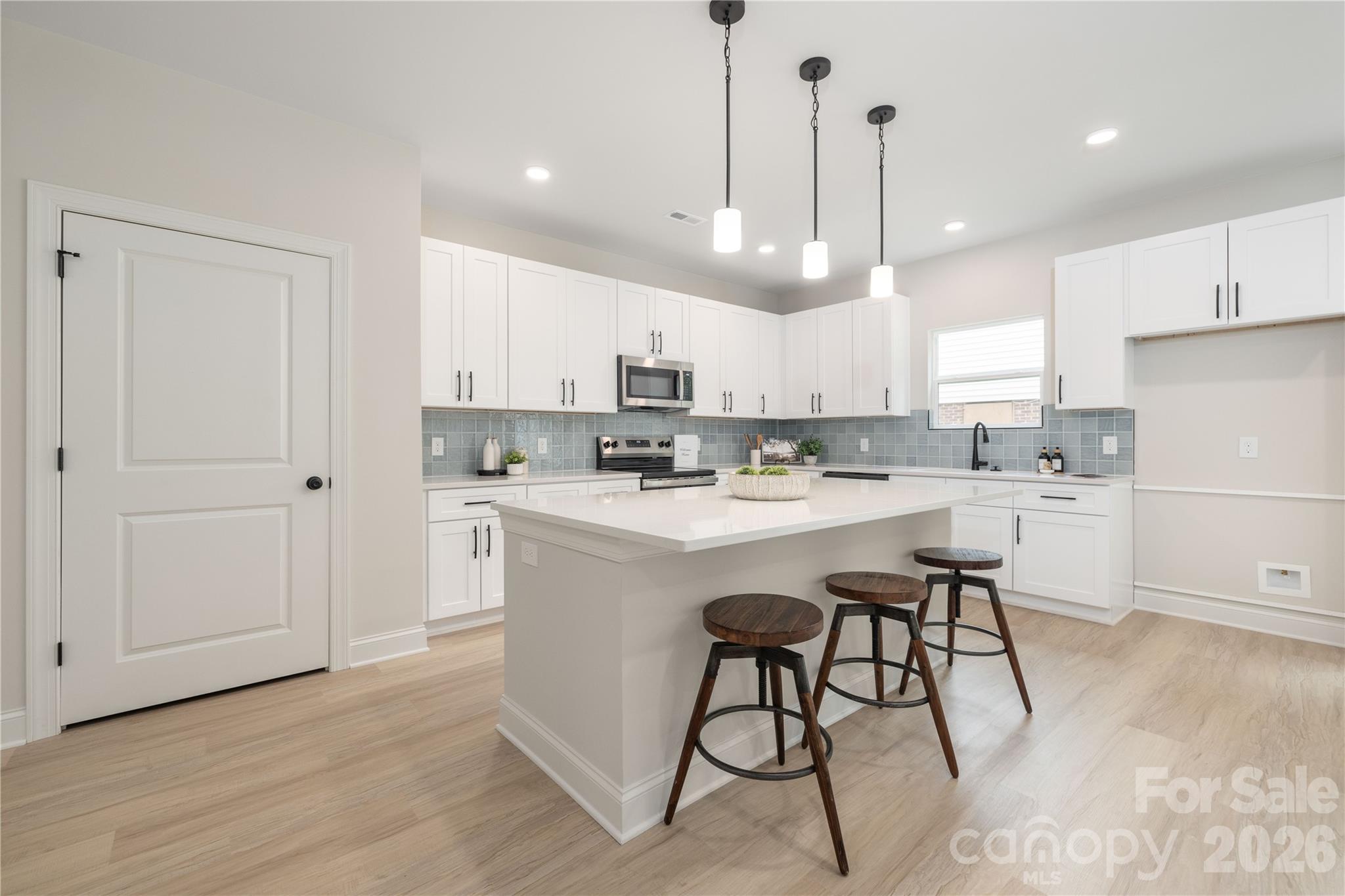 6206 Linda Vista Lane Charlotte NC 28216