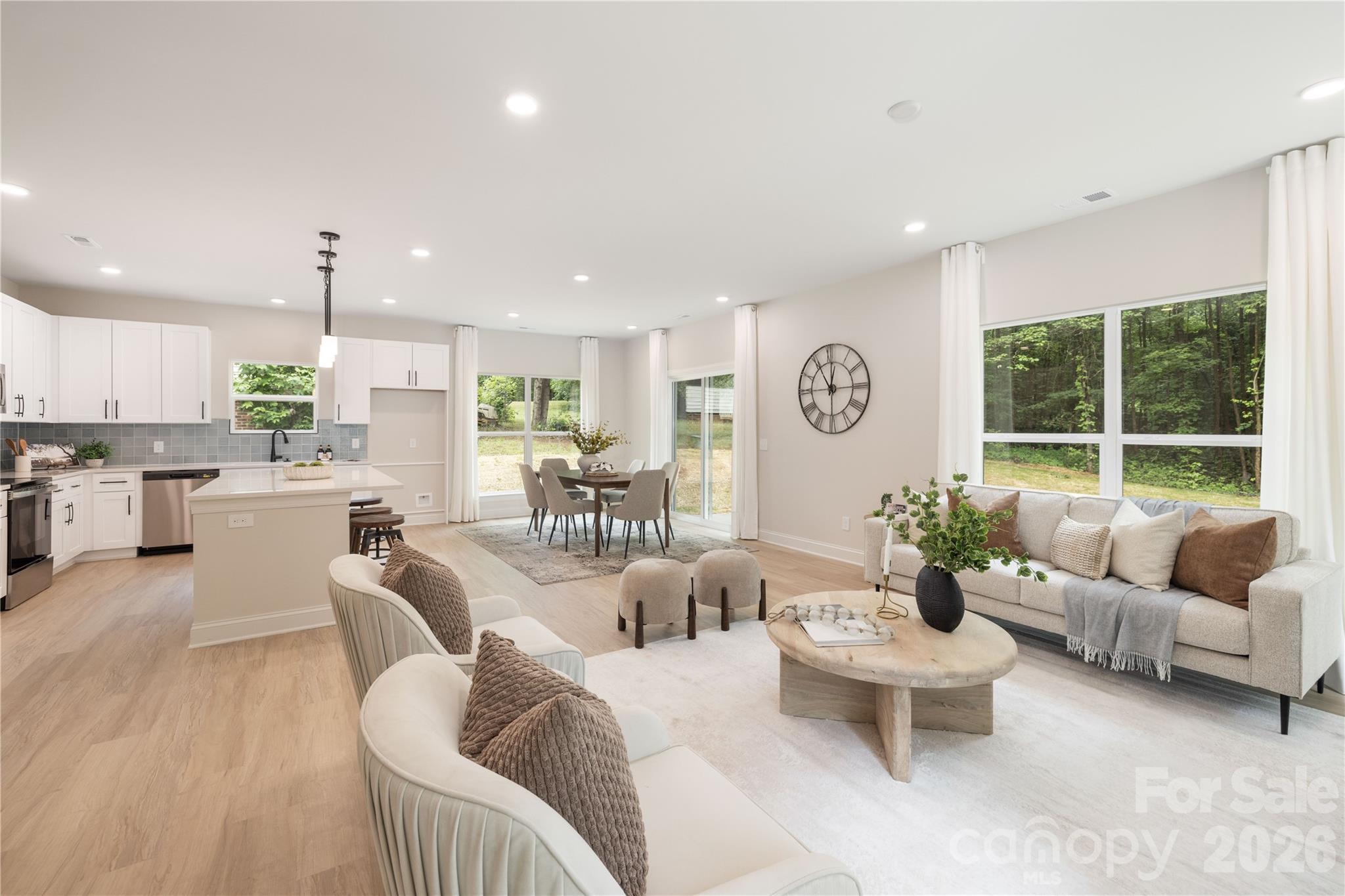 6206 Linda Vista Lane Charlotte NC 28216
