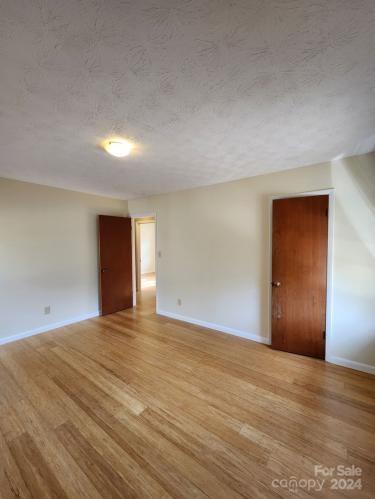 86 Memory Lane Asheville NC 28805