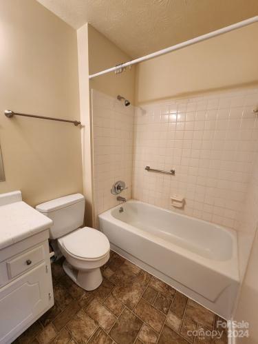 86 Memory Lane Asheville NC 28805