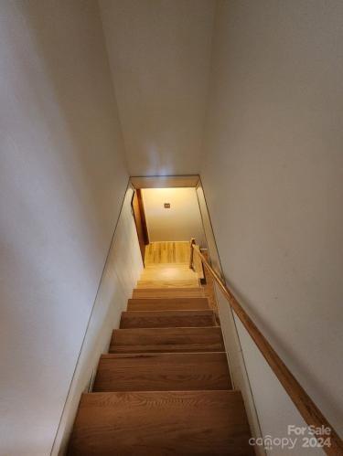 86 Memory Lane Asheville NC 28805