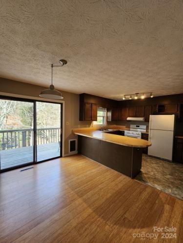 86 Memory Lane Asheville NC 28805