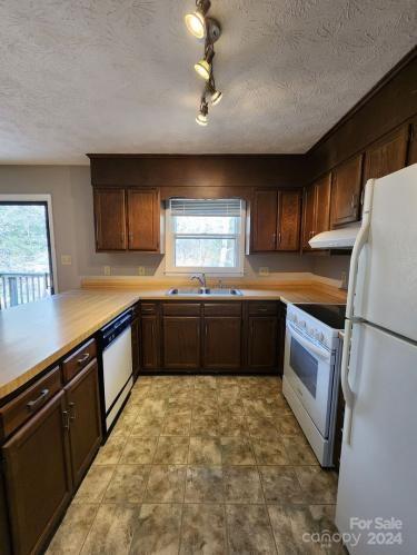 86 Memory Lane Asheville NC 28805