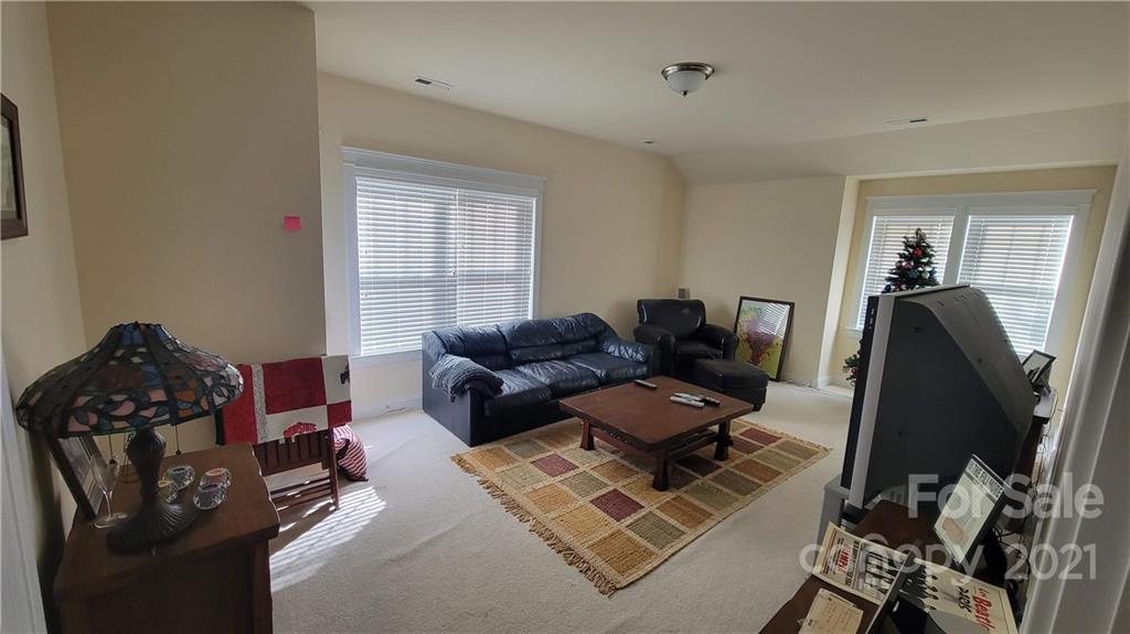 5713 Mctaggart Lane Charlotte NC 28269