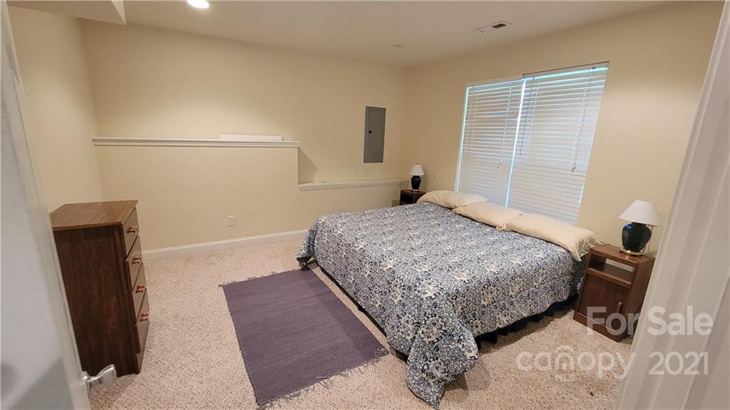 5713 Mctaggart Lane Charlotte NC 28269