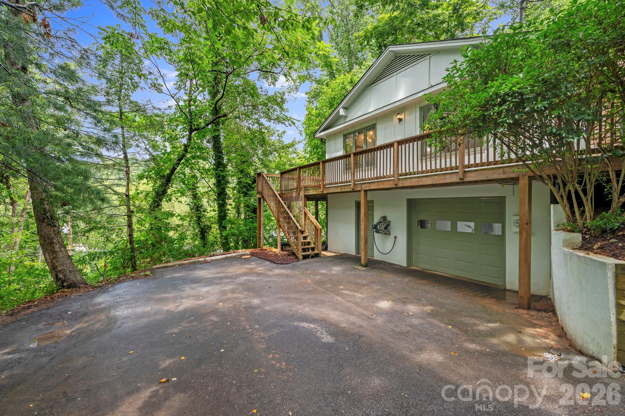 39 Spooks Branch Extension Asheville NC 28804