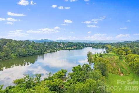 39 Spooks Branch Extension Asheville NC 28804