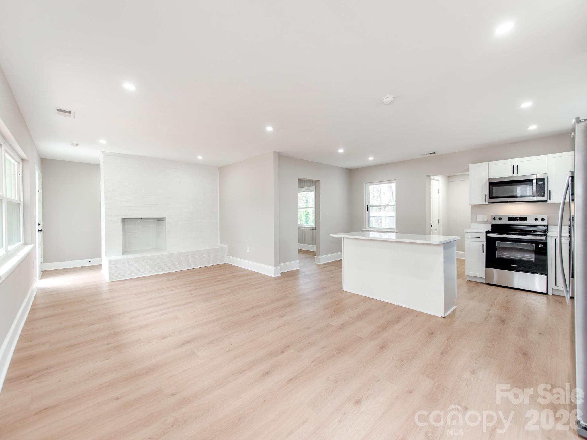 2025 Birchcrest Drive Charlotte NC 28205