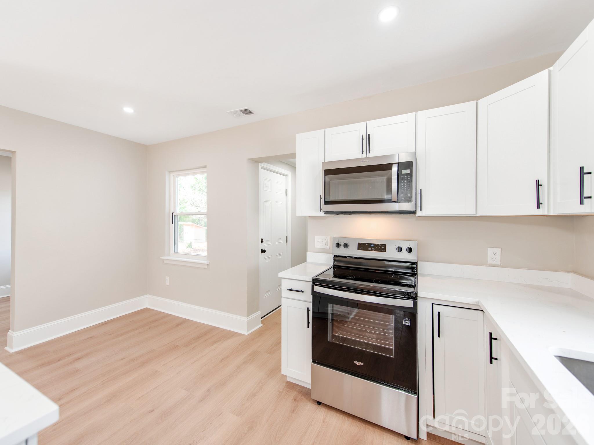 2025 Birchcrest Drive Charlotte NC 28205
