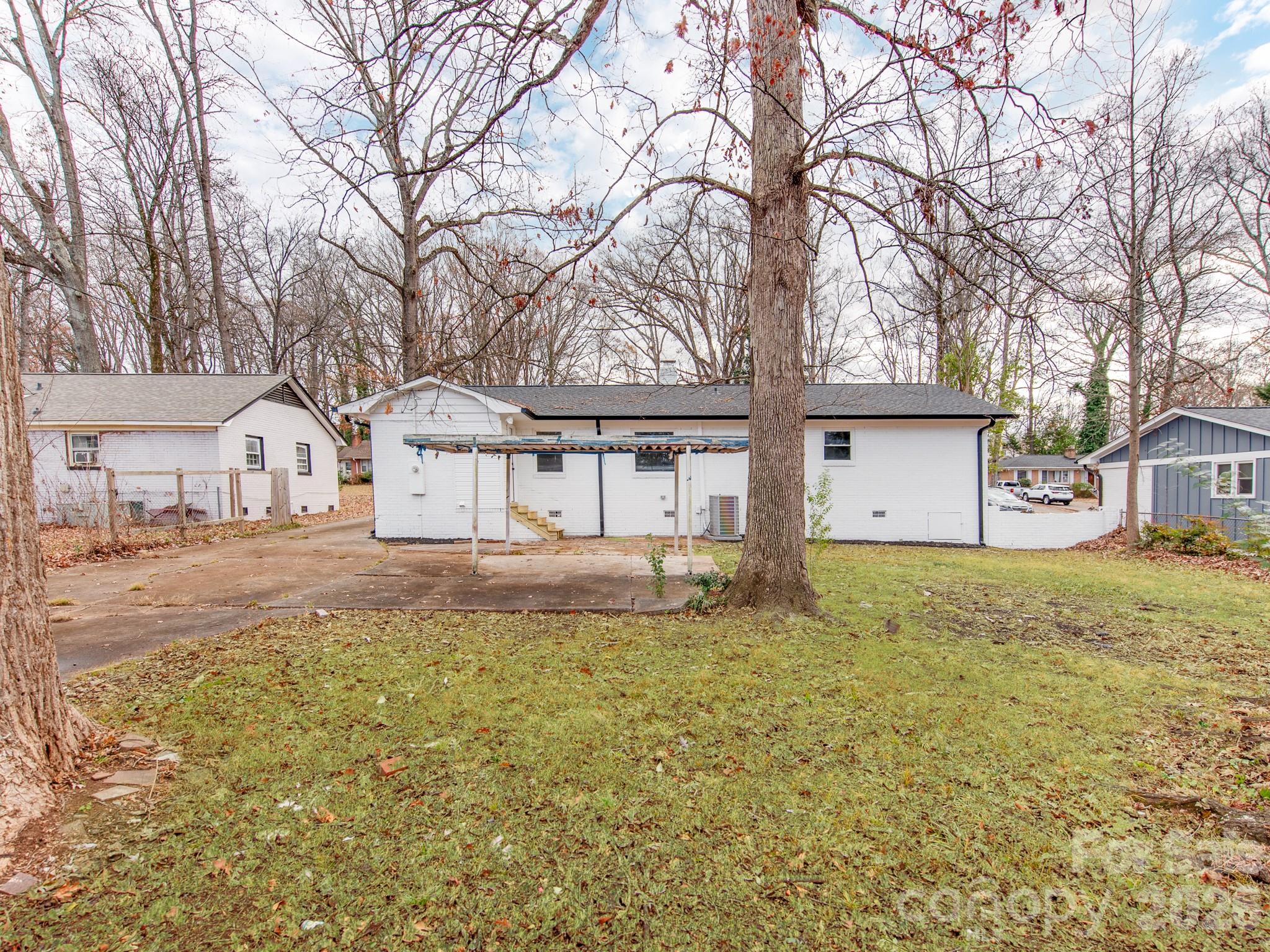 2025 Birchcrest Drive Charlotte NC 28205