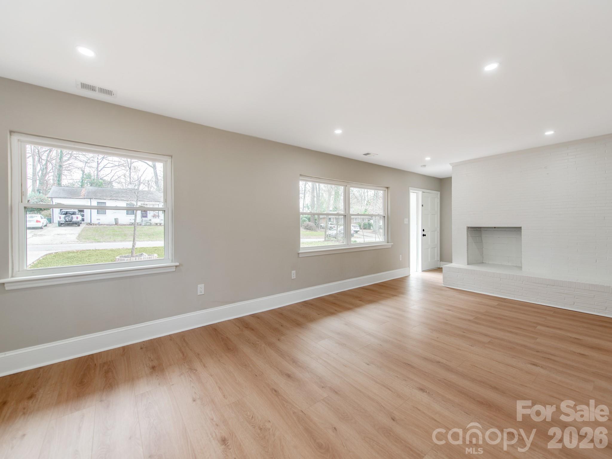 2025 Birchcrest Drive Charlotte NC 28205