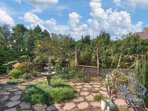 95 Driftstone Circle Arden NC 28704