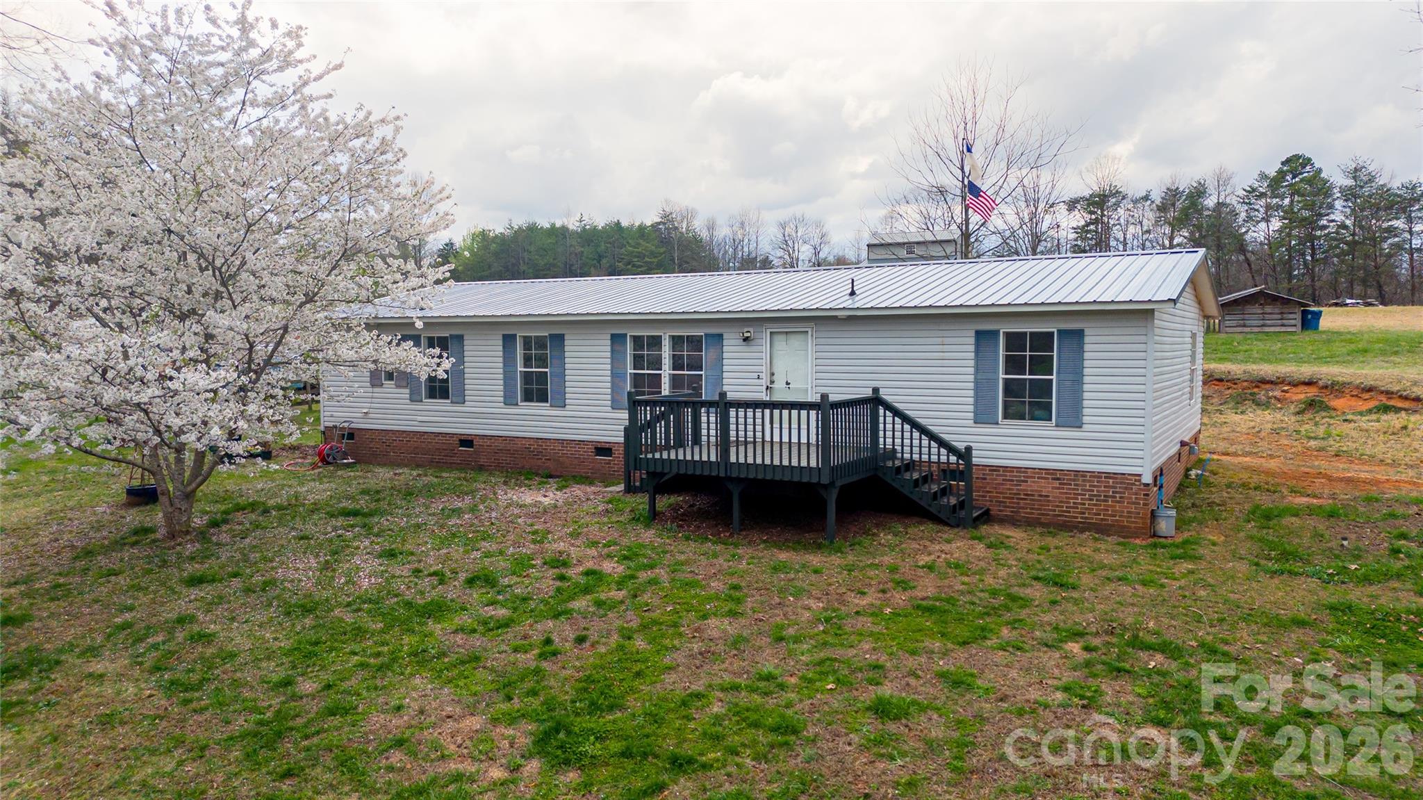 6611 Prysock Avenue Connelly Springs NC 28612