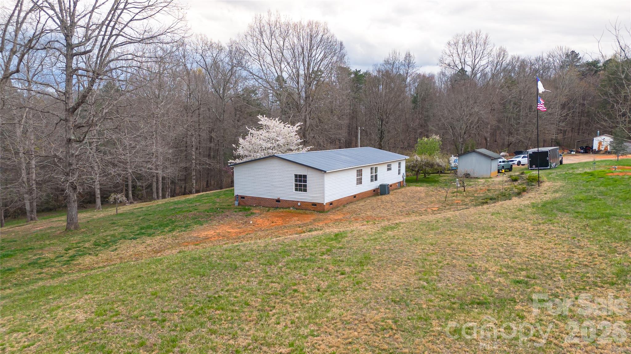6611 Prysock Avenue Connelly Springs NC 28612