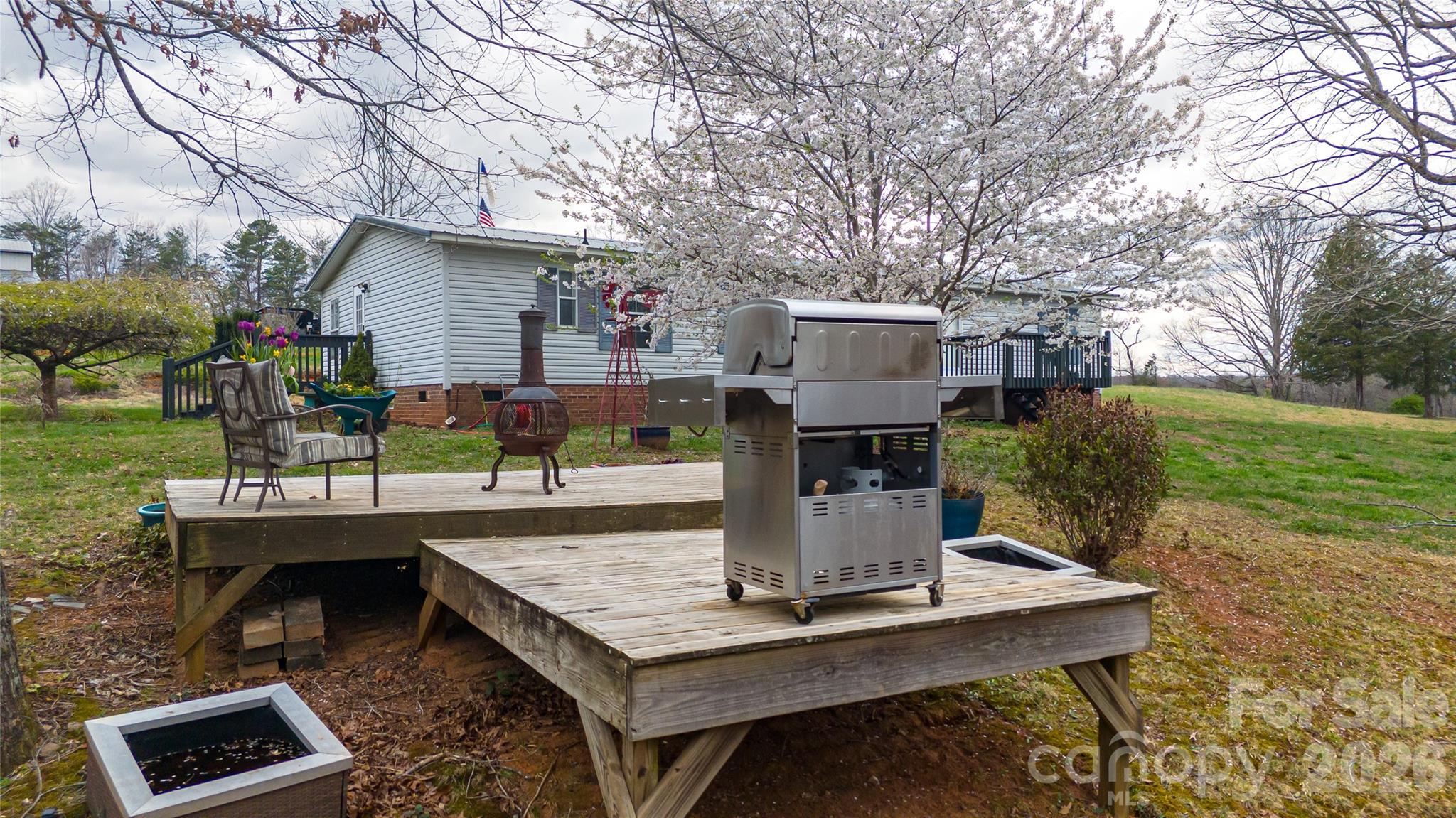 6611 Prysock Avenue Connelly Springs NC 28612