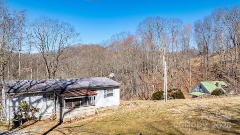 9380 N 226 Highway Bakersville NC 28705