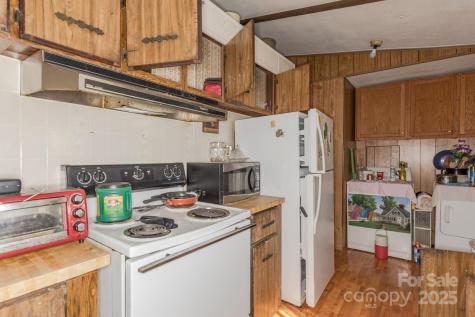 9380 N 226 Highway Bakersville NC 28705