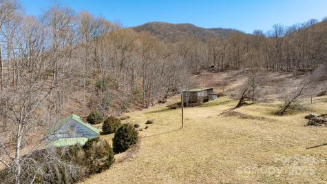 9380 N 226 Highway Bakersville NC 28705