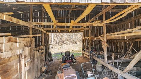 9380 N 226 Highway Bakersville NC 28705