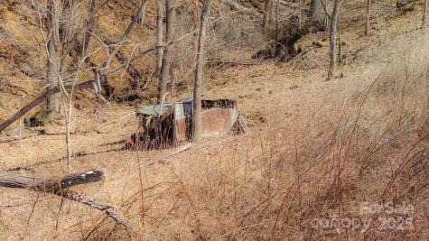 9380 N 226 Highway Bakersville NC 28705