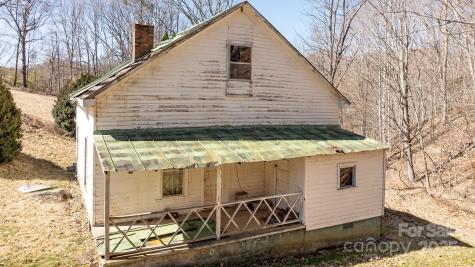 9380 N 226 Highway Bakersville NC 28705