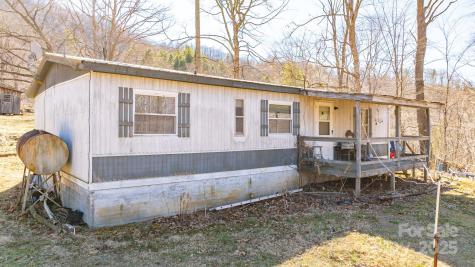 9380 N 226 Highway Bakersville NC 28705