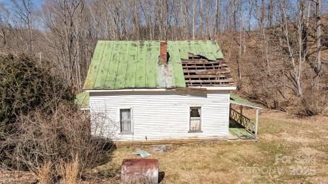9380 N 226 Highway Bakersville NC 28705