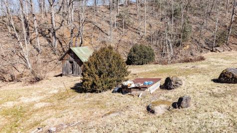 9380 N 226 Highway Bakersville NC 28705
