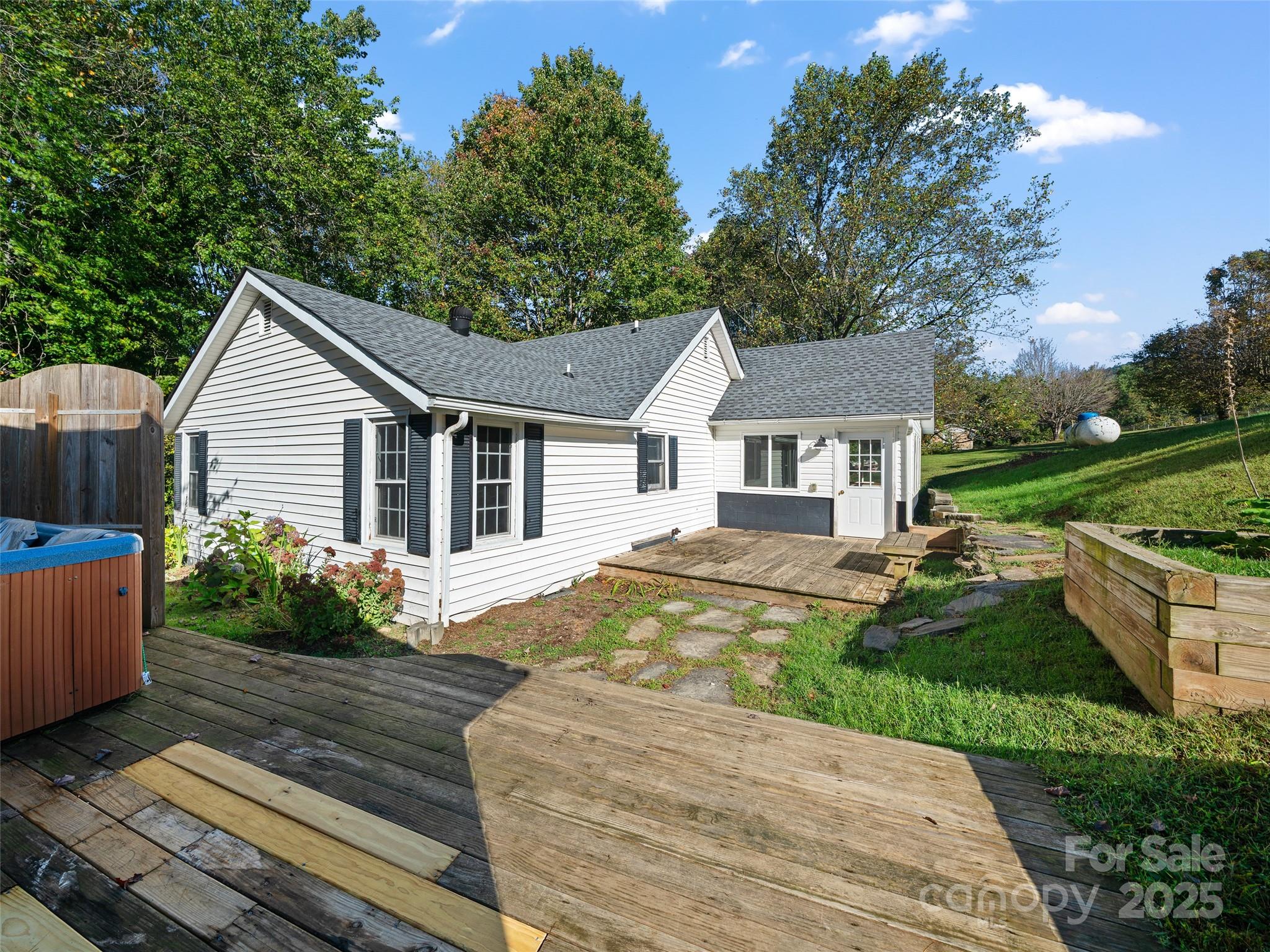 370 Bear Creek Church Road Bakersville NC 28705