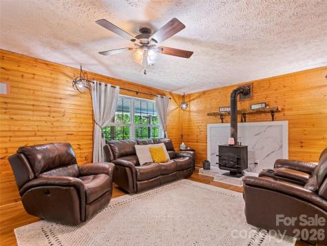 222 Thistle Ridge Clyde NC 28721