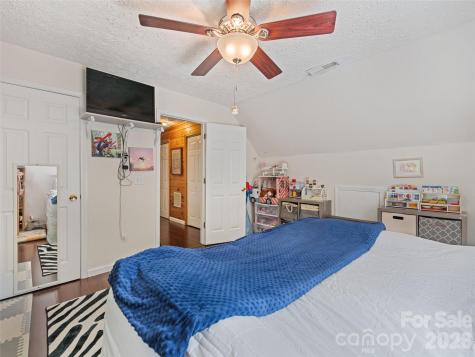 222 Thistle Ridge Clyde NC 28721