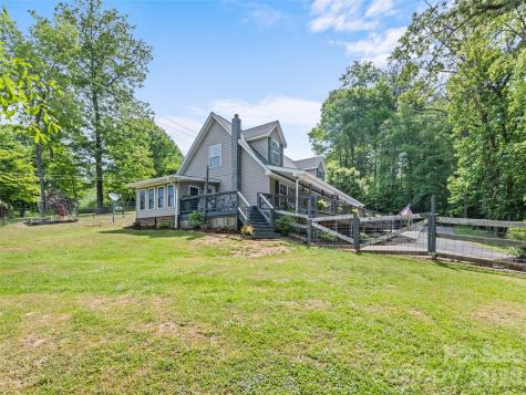 222 Thistle Ridge Clyde NC 28721