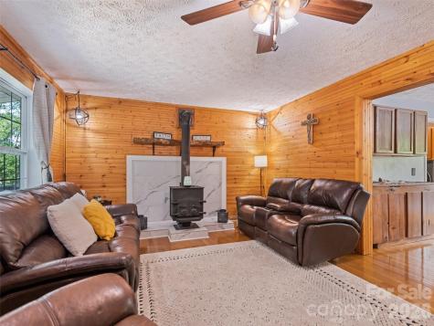 222 Thistle Ridge Clyde NC 28721