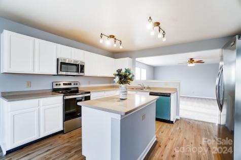 1106 Adirondak Drive Gastonia NC 28052