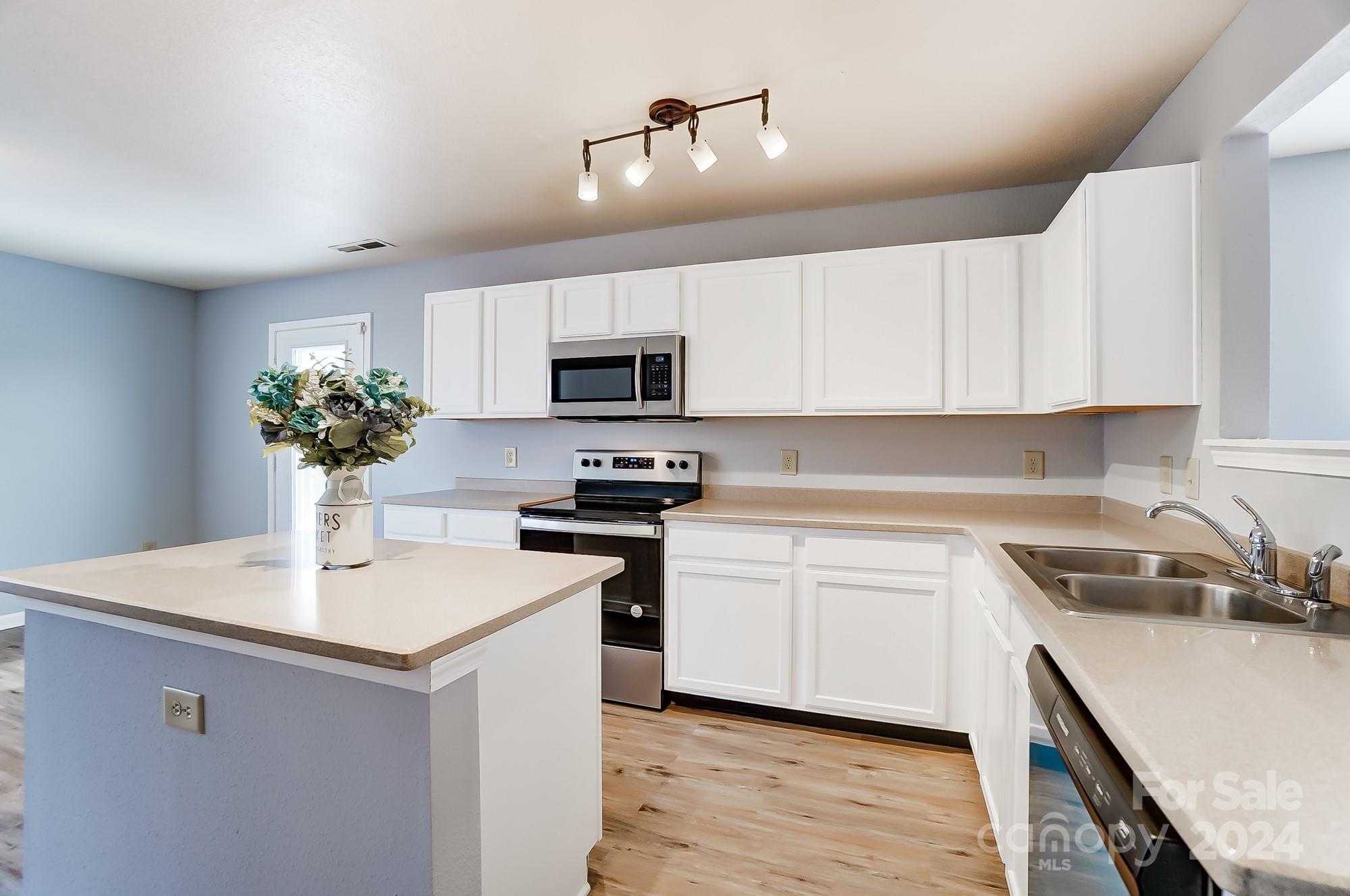1106 Adirondak Drive Gastonia NC 28052