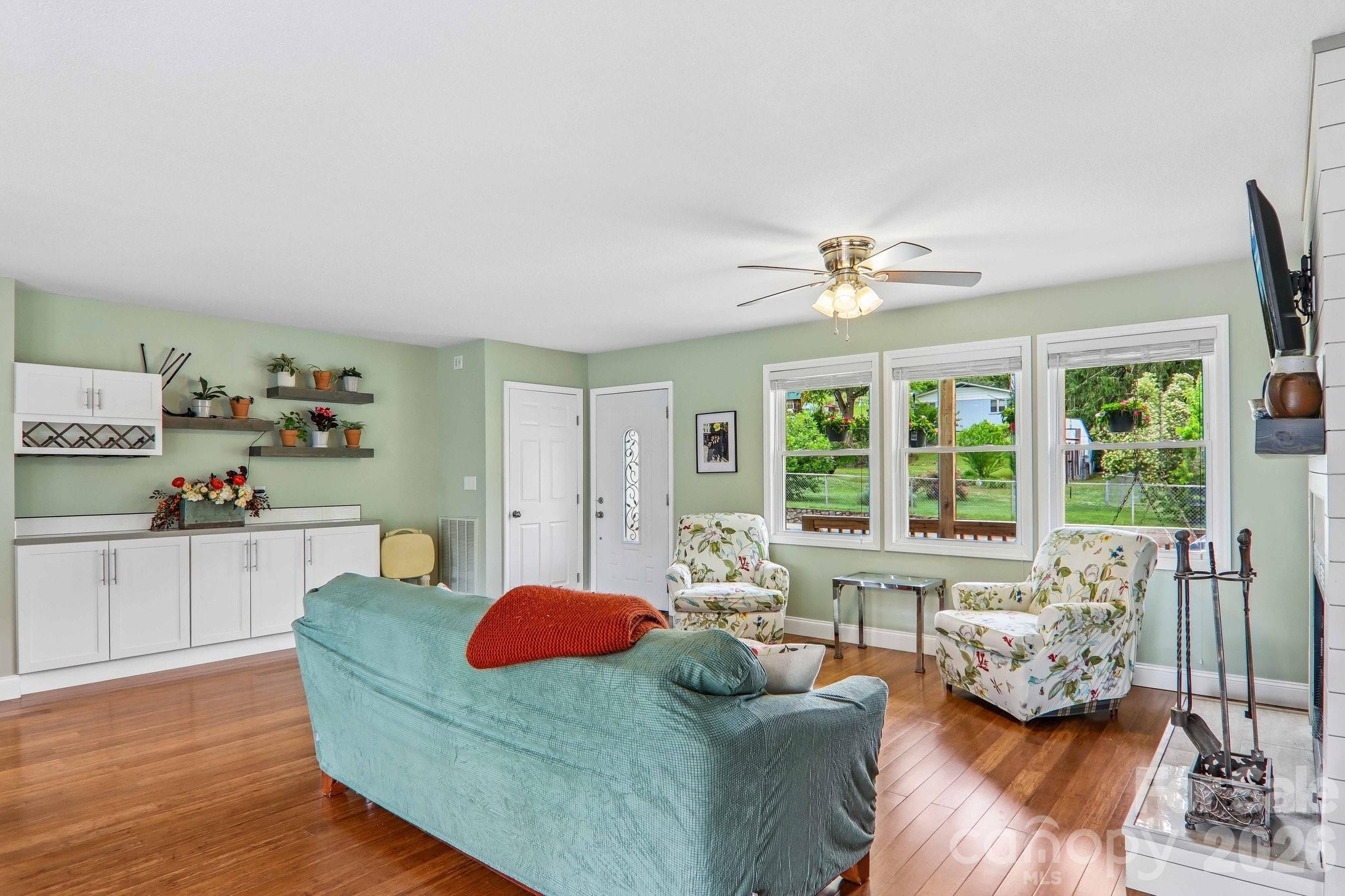 527 Trammell Avenue Canton NC 28716