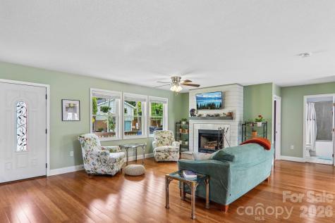 527 Trammell Avenue Canton NC 28716