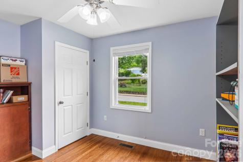 527 Trammell Avenue Canton NC 28716