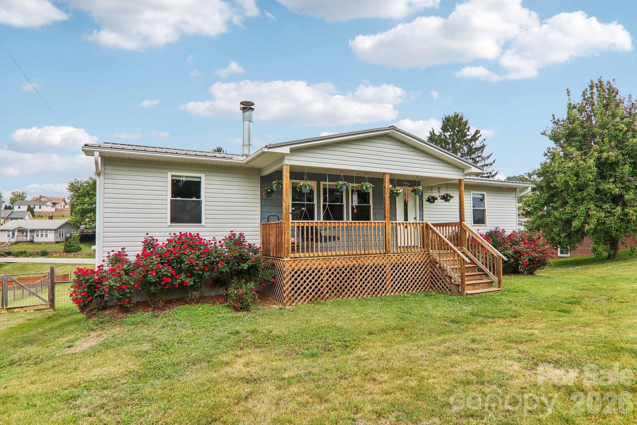 527 Trammell Avenue Canton NC 28716
