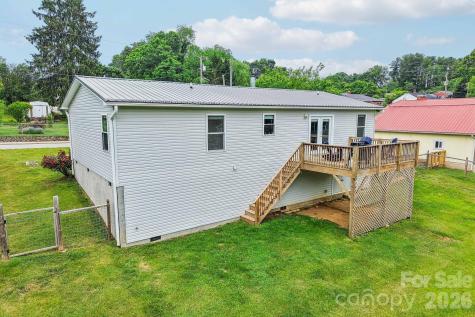 527 Trammell Avenue Canton NC 28716