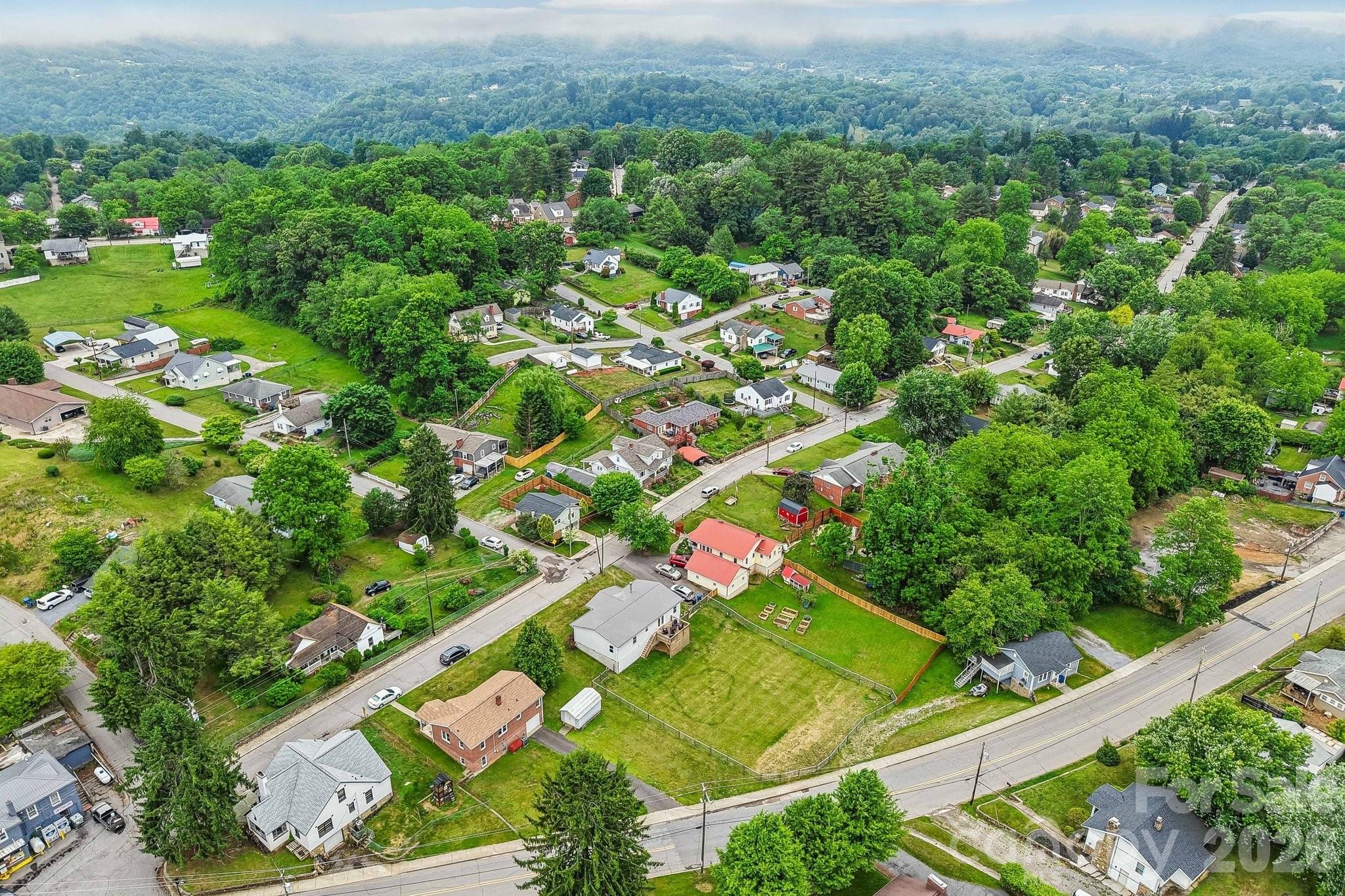 527 Trammell Avenue Canton NC 28716
