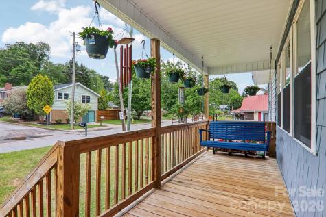 527 Trammell Avenue Canton NC 28716