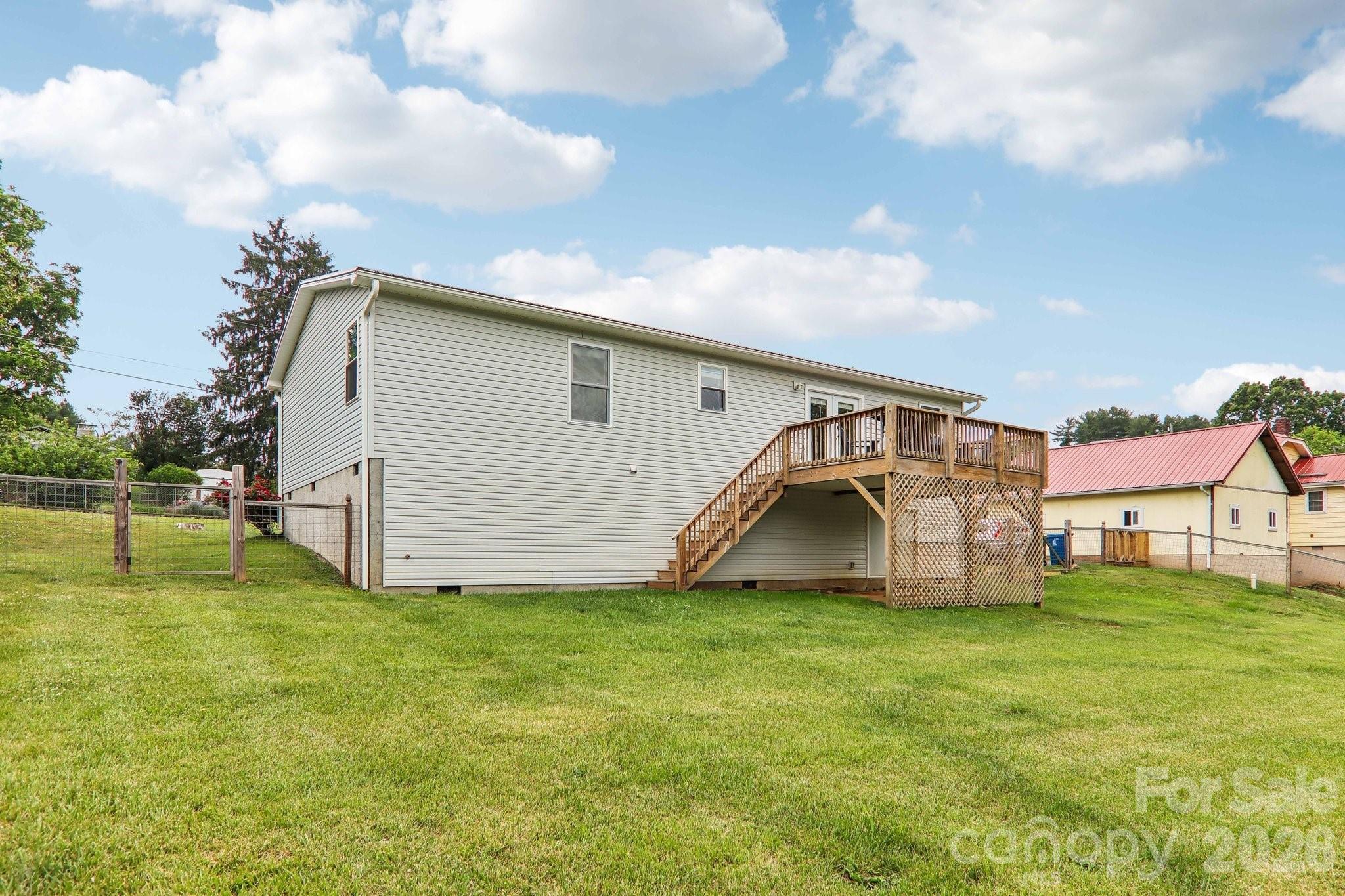 527 Trammell Avenue Canton NC 28716