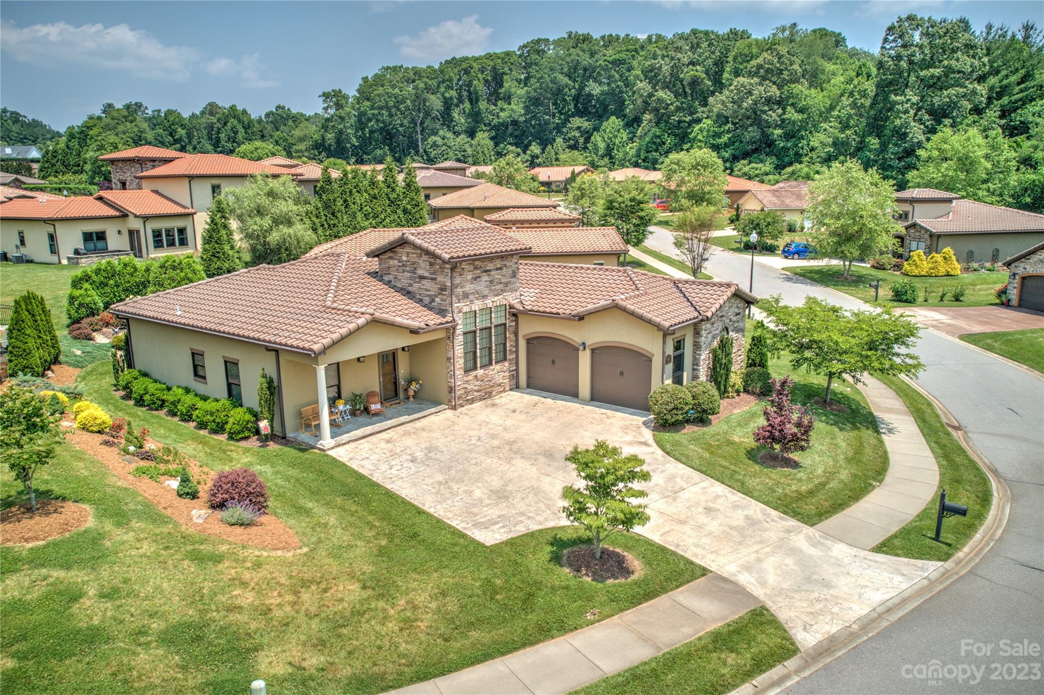 45 Ocaso Drive Asheville NC 28806