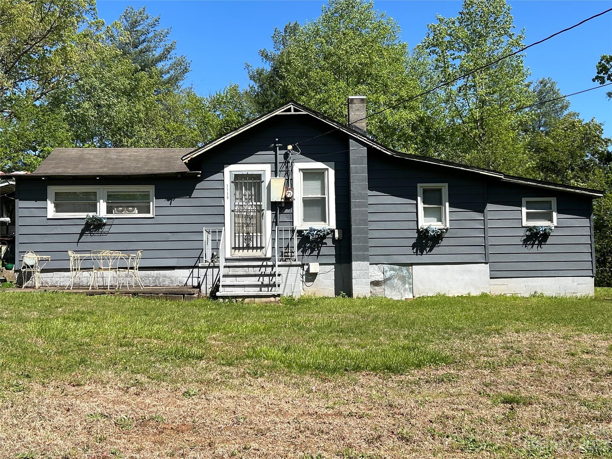 1715 N Powerhouse Road Morganton NC 28655