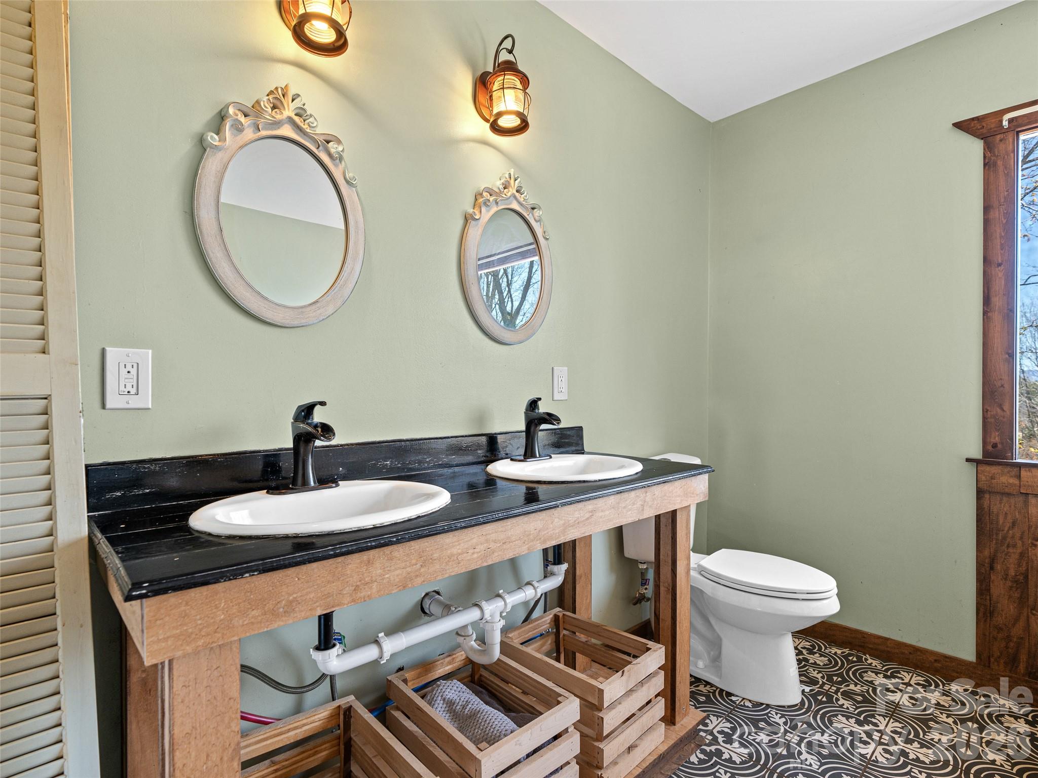 6 Jackson Cove Road Leicester NC 28748
