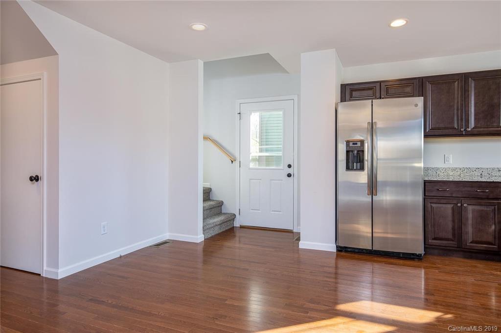 5 Yarrow Meadow Road Weaverville NC 28787